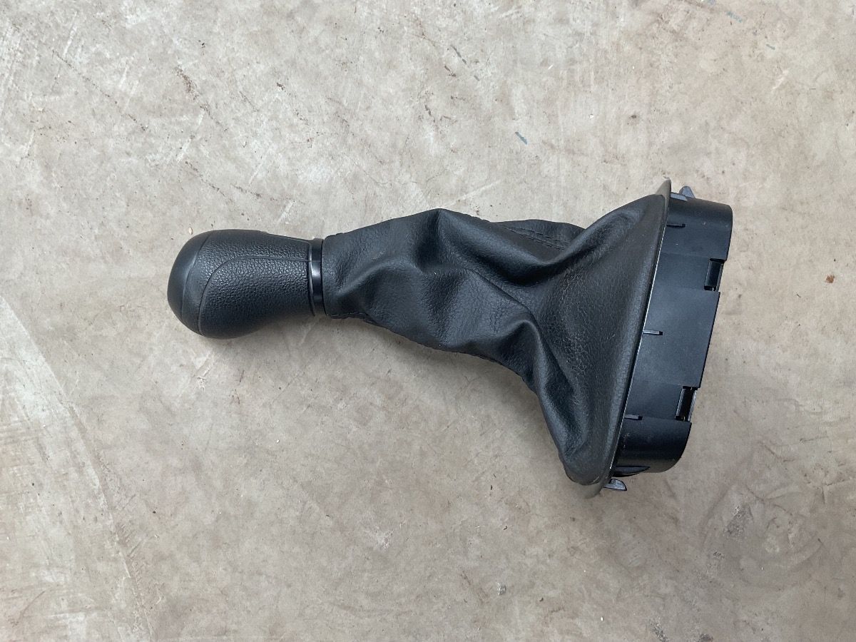 POLO GEAR KNOB COVER