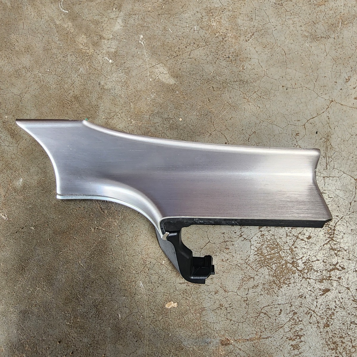 W205 DASH DECO TRIM