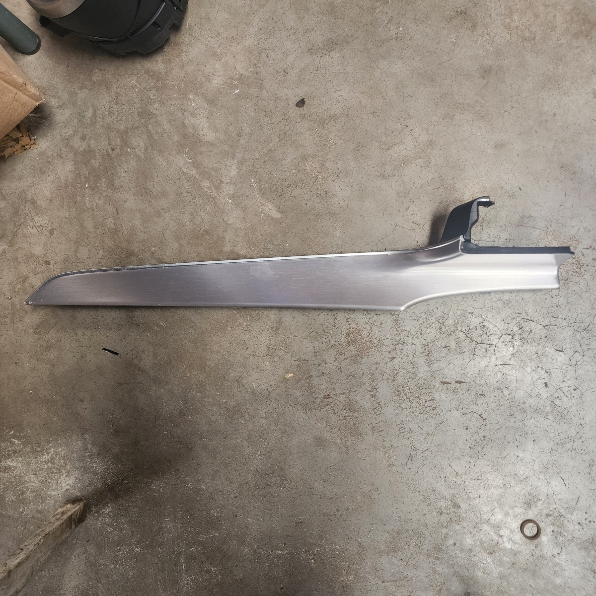 W205 LEFT DASH DECO TRIM