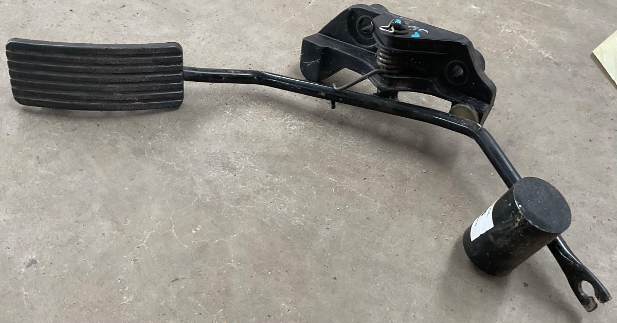 I20 ACCELERATOR PEDAL