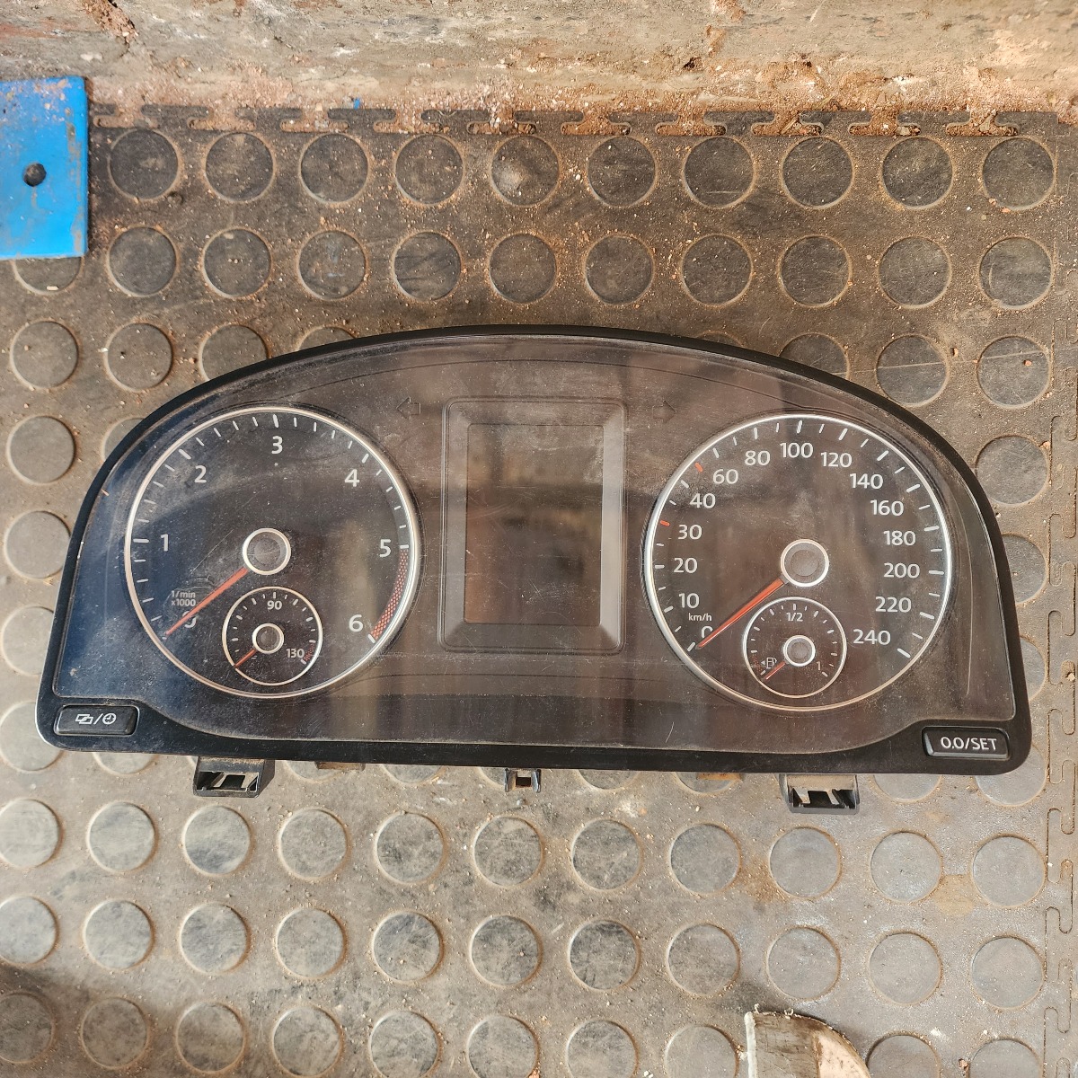 CADDY MAXI SPEEDO CLUSTER