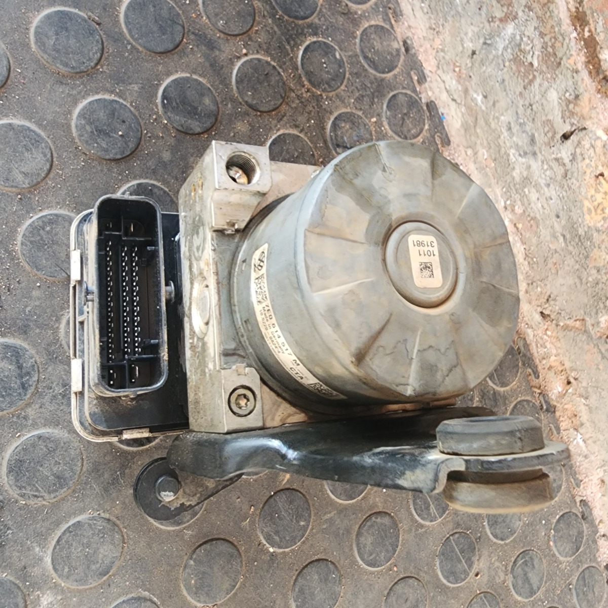 CADDY MAXI ABS Aggregate Pump Assy
