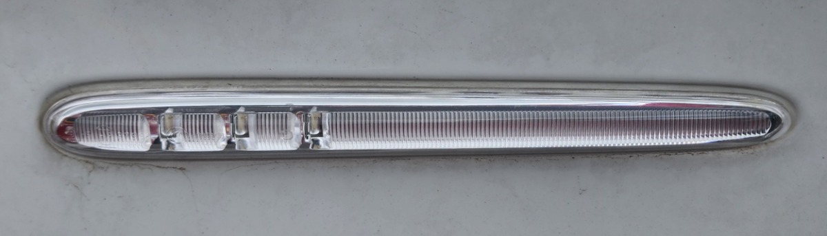 GIULIETTA LEFT FENDER MARKER LIGHT
