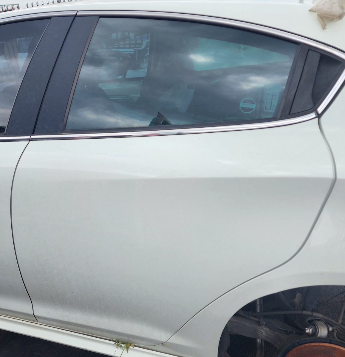 GIULIETTA LEFT REAR DOOR (SHELL)