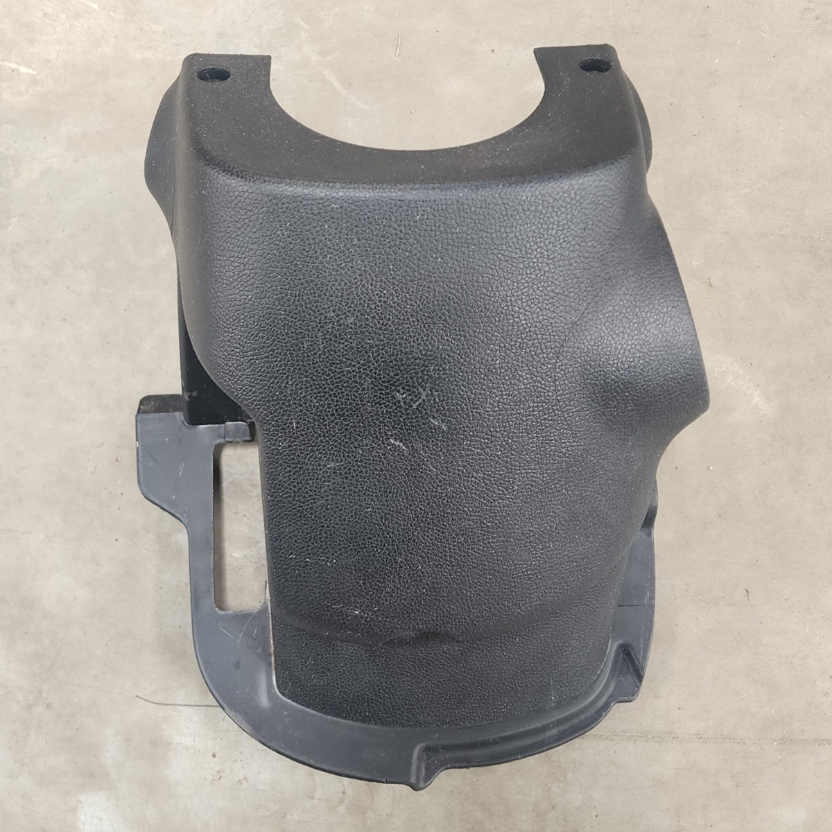I20 LOWER STEERING COVER