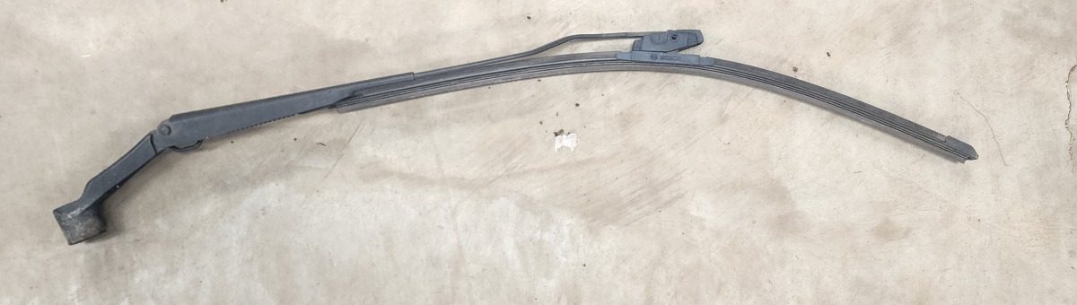 I20 RIGHT WIPER ARM