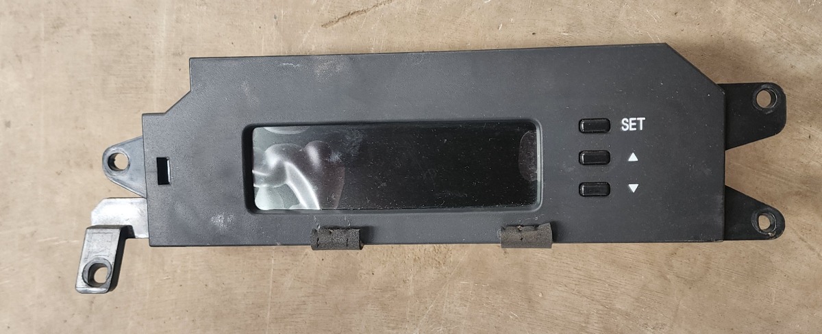 I20 CENTRE DISPLAY