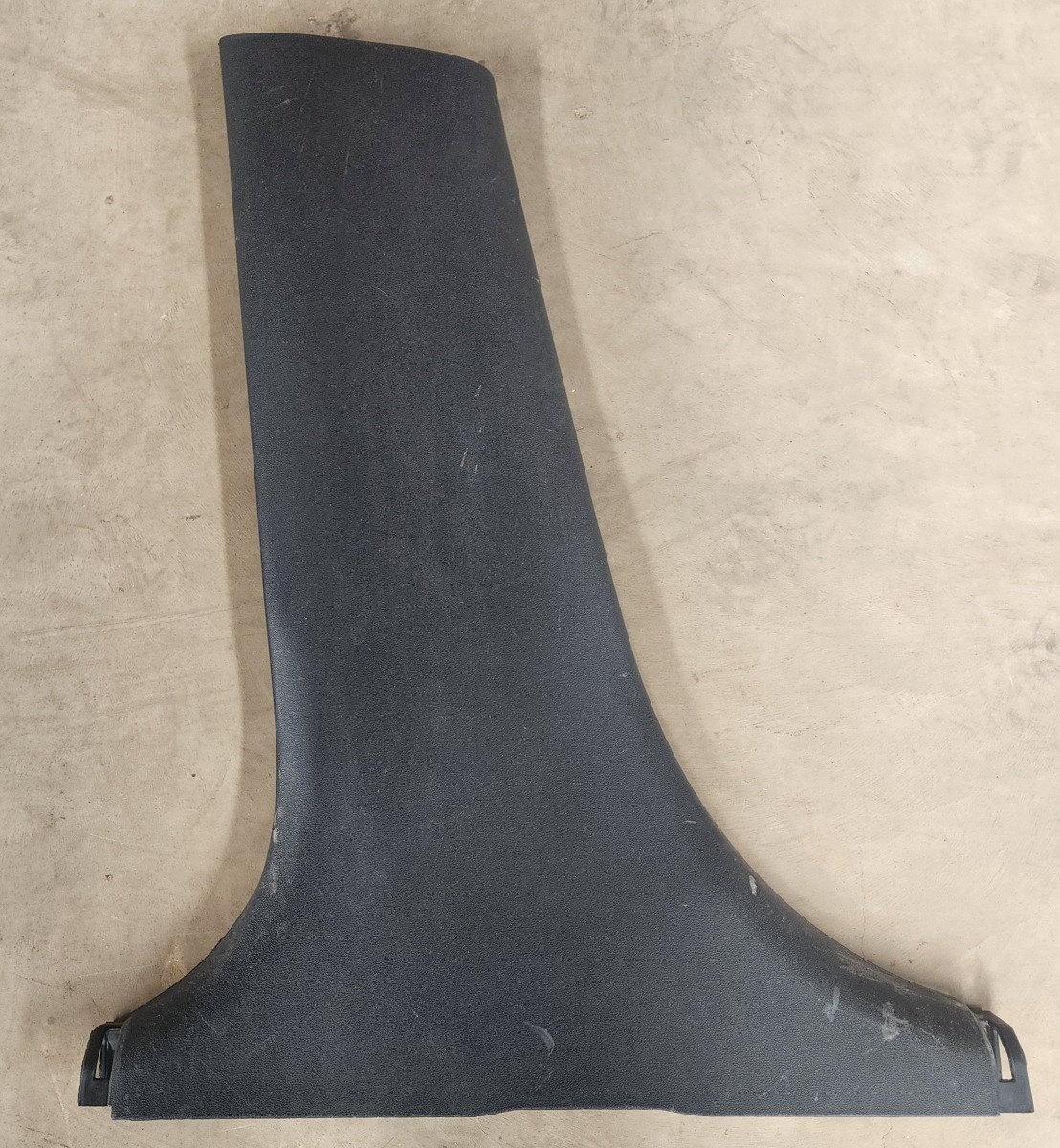 I20 LEFT B-PILLAR TRIM