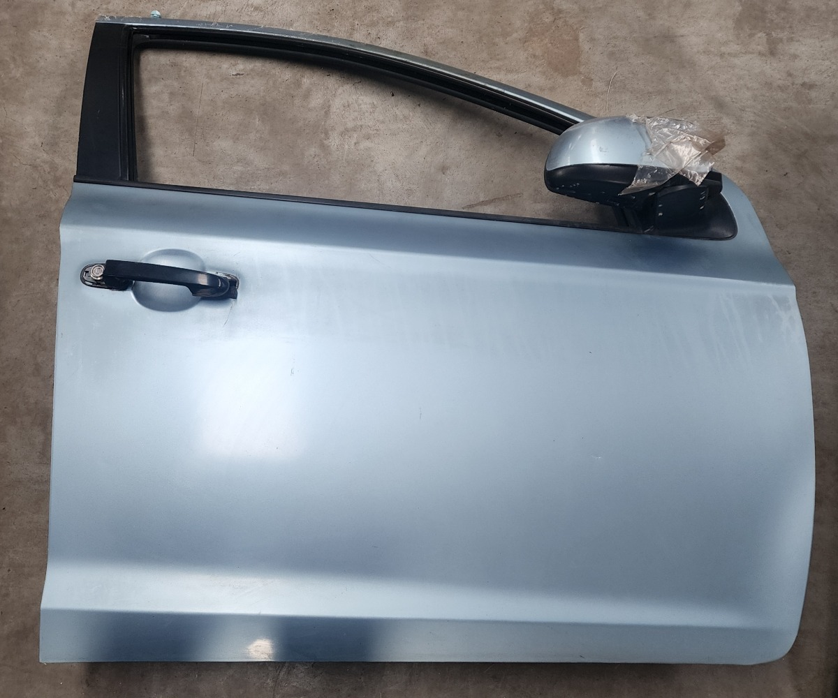 I20 RIGHT FRONT DOOR (SHELL)