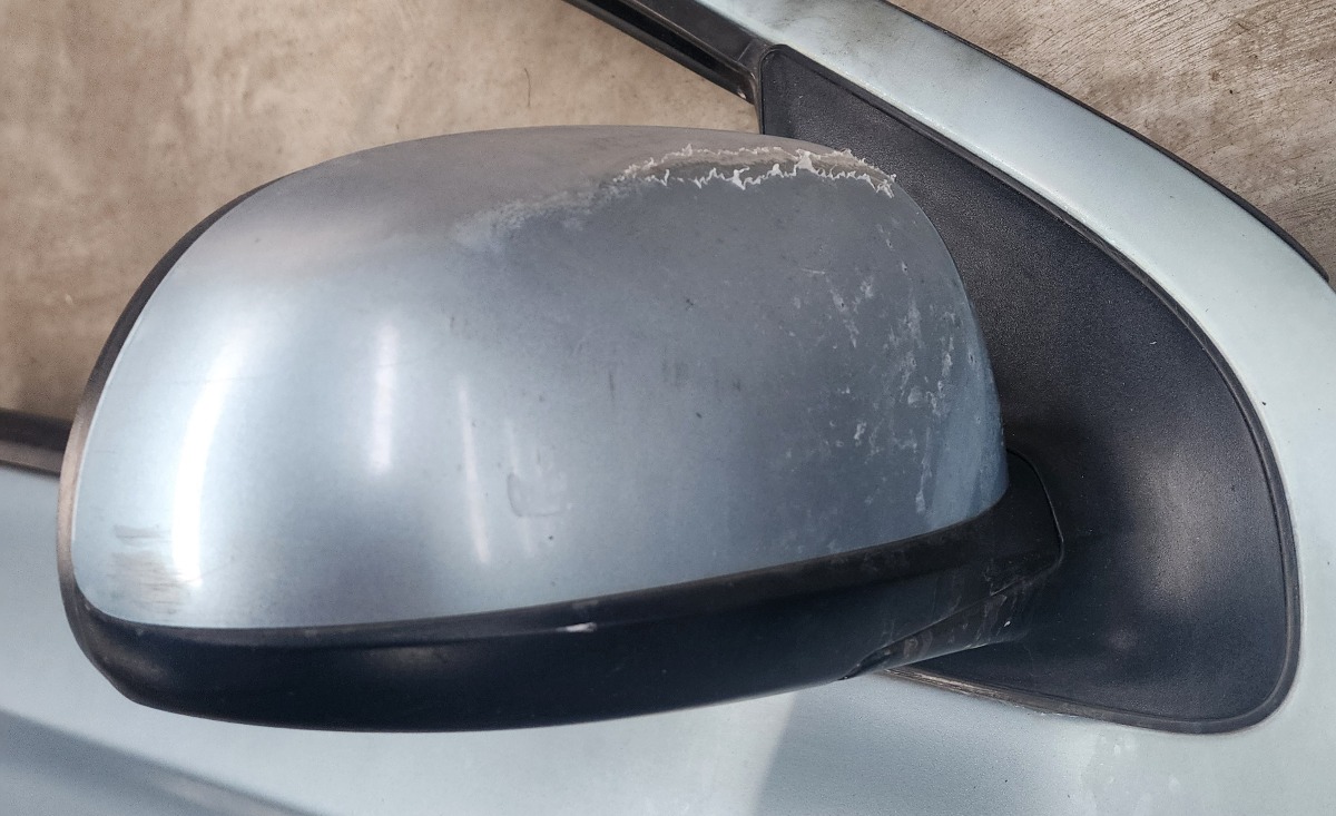 I20 RIGHT DOOR MIRROR