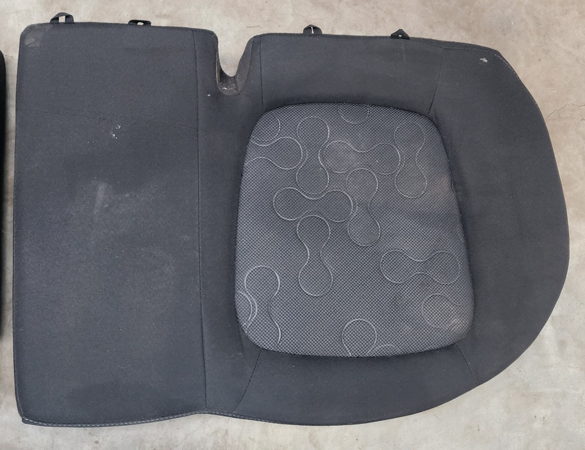 I20 LEFT REAR SEAT BENCH