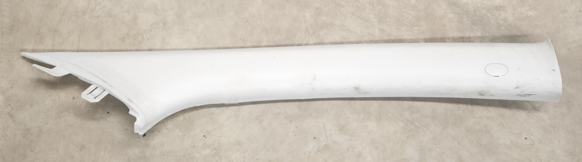 I20 RIGHT A-PILLAR TRIM