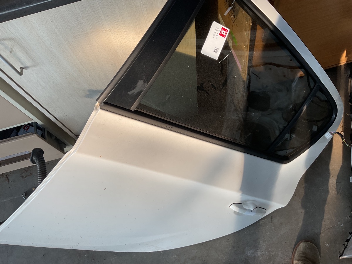 I20 REAR LEFT DOOR PANEL