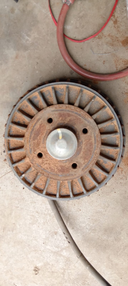 NP200 RIGHT REAR DRUM COMPLETE