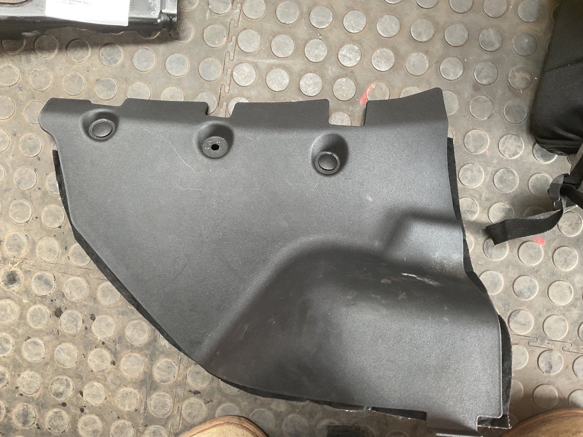 GUILIETTA UNDER DASH COVER TRIM