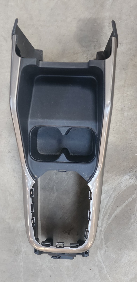 IGNIS CENTRE CONSOLE FRONT PIECE