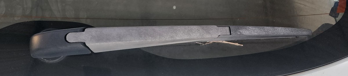 IGNIS REAR WIPER ARM