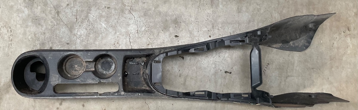 I20 CENTRE FLOOR CONSOLE