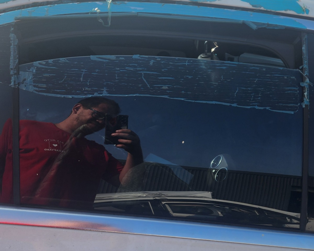 W205 RIGHT REAR DOOR GLASS