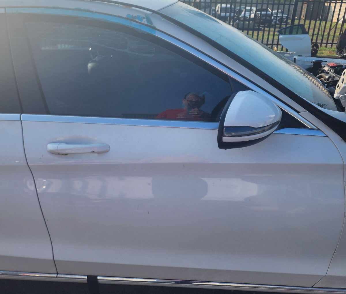W205 RIGHT FRONT DOOR (SHELL)