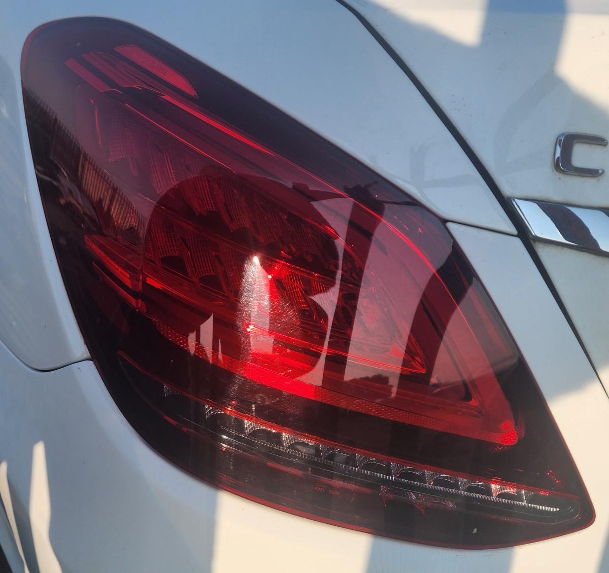 W205 LEFT REAR TAILLIGHT