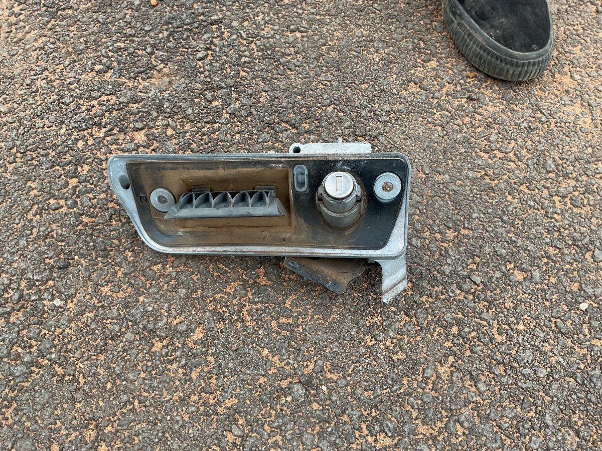 CADDY REAR DOOR HANDLE