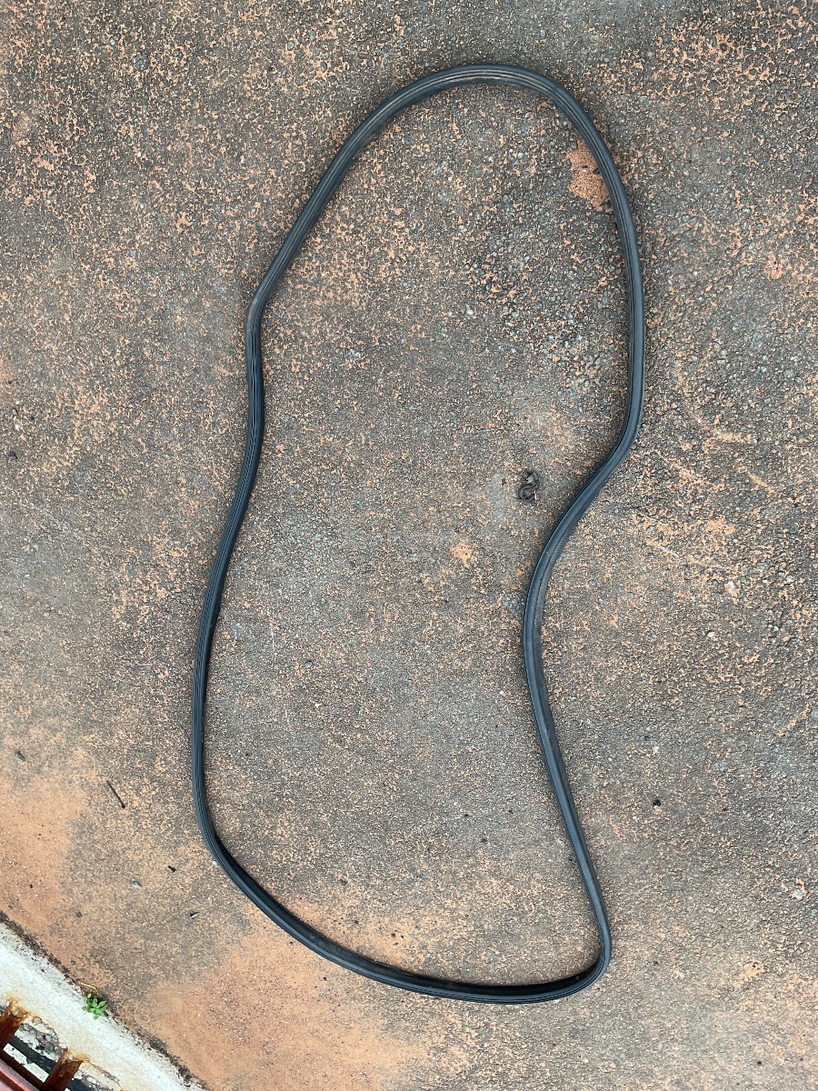 CADDY REAR DOOR RUBBER