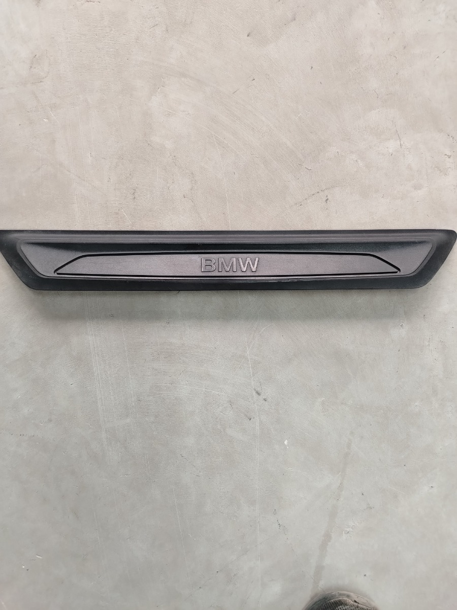 2017 BMW 320I F30 FRONT SILL TRIM