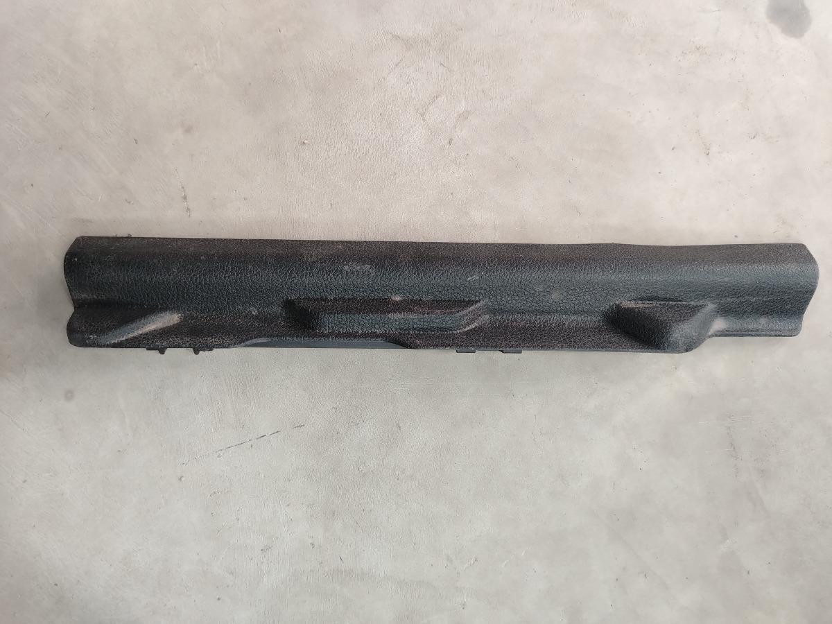 2017 BMW 320I F30 SEAT RAIL COVER F/L