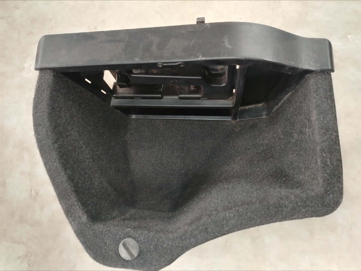 2017 BMW 320I F30 BOOT TOOLBOX HOUSING