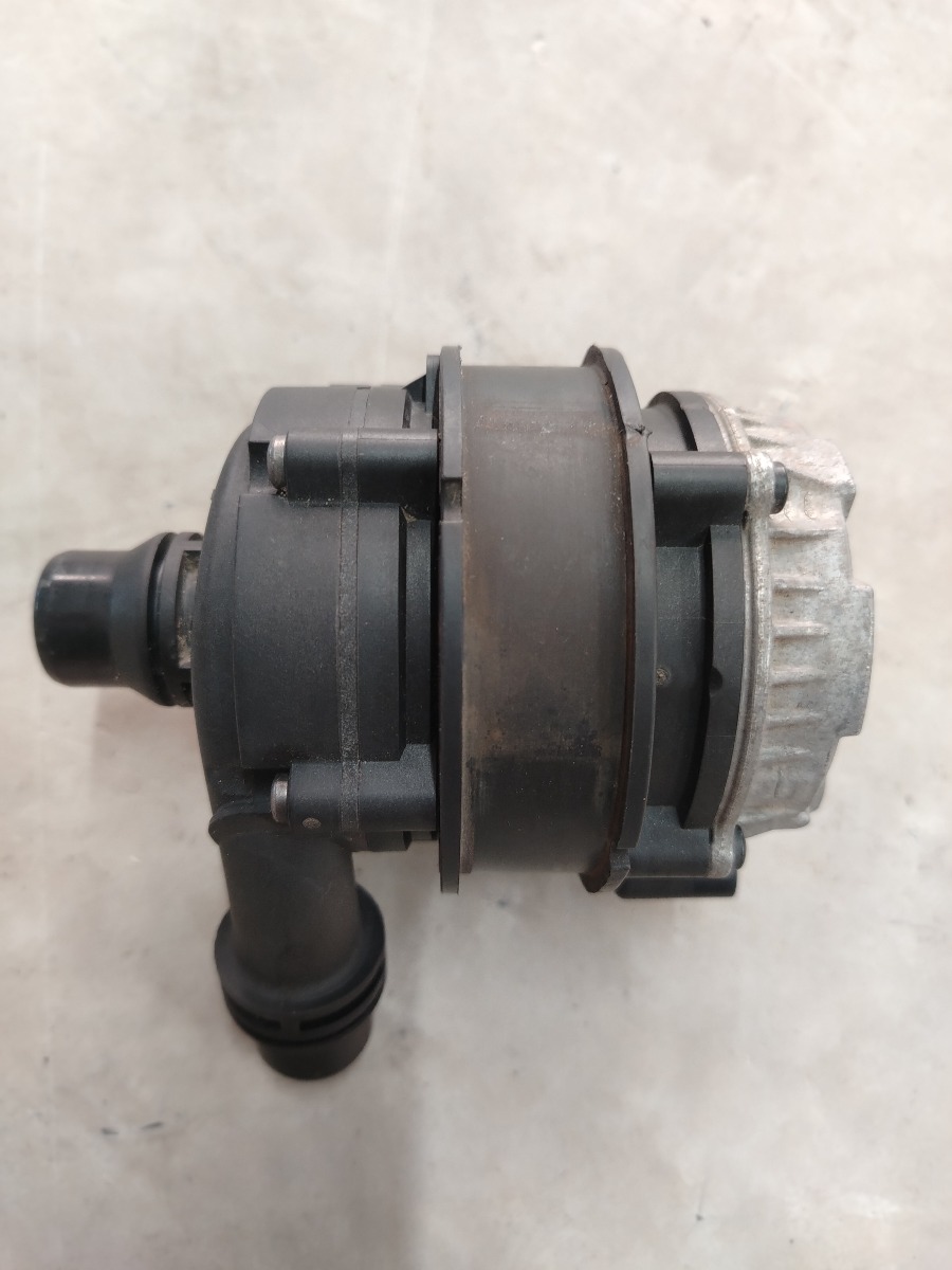 2017 BMW 320I F30 AUXILIARY WATER/COOLANT PUMP