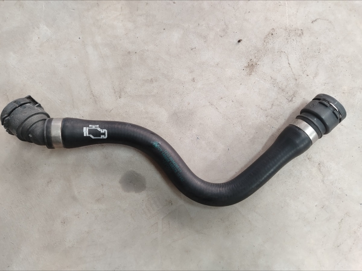 2017 BMW 320I F30 AUXILIARY COOLANT HOSE