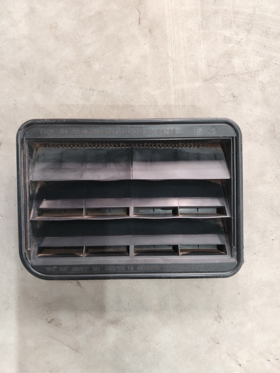 2017 BMW 320I F30 REAR CABIN VENTILATION GRILLE