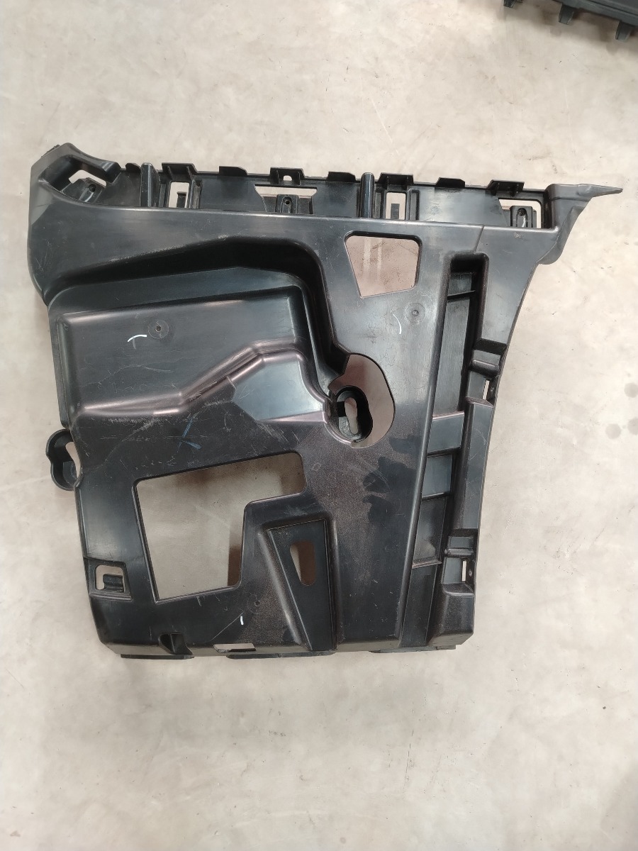 2017 BMW 320I F30 BUMPER SLIDE R/R
