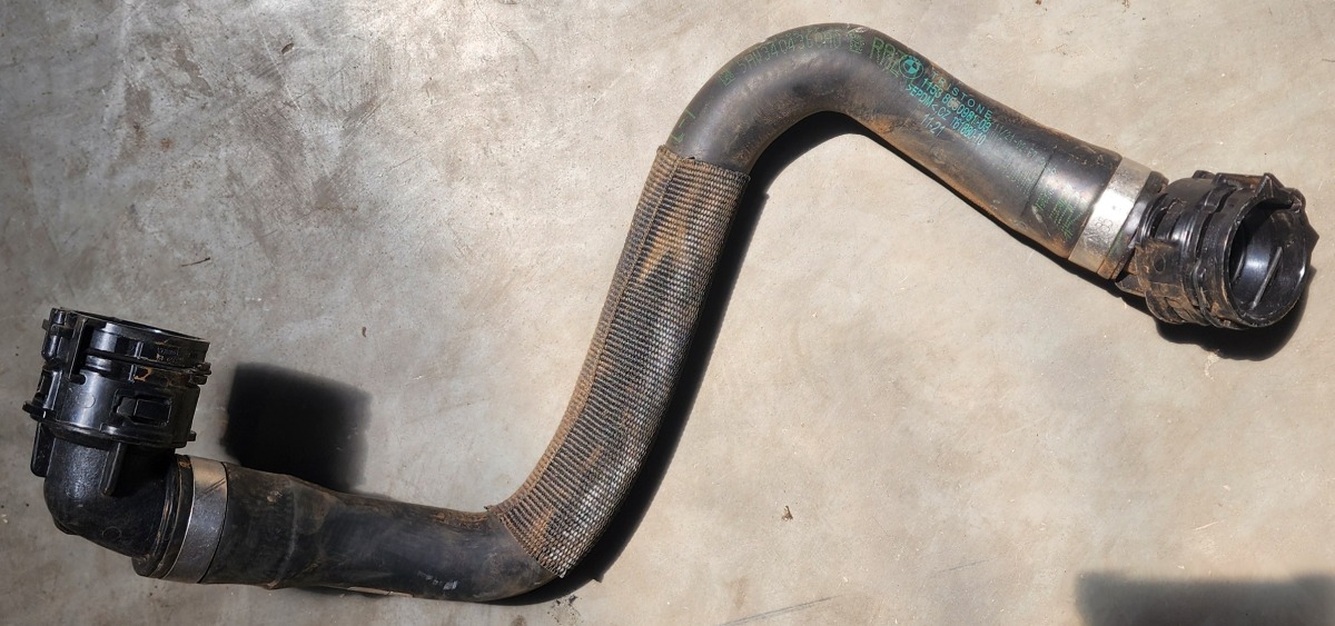 G20 B48B THERMOSTAT COOLANT HOSE