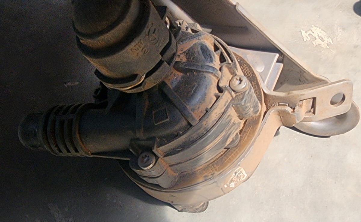 G20 B48B AUX WATER PUMP