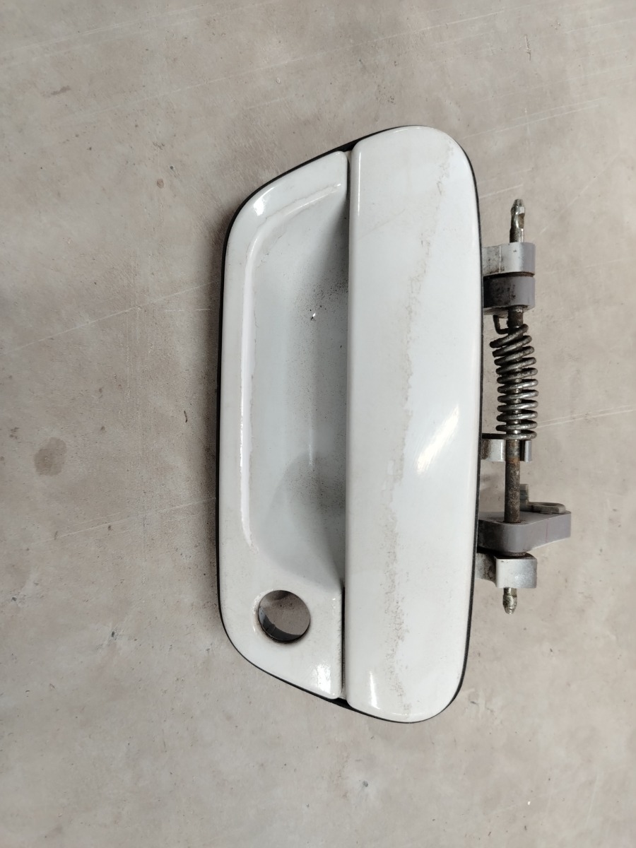 CHEVROLET SPARK LEFT FRONT DOOR HANDLE OUTER LEFT FRONT