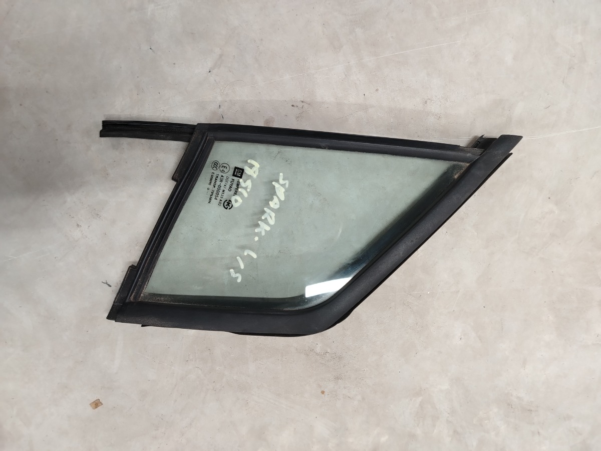 CHEV SPARK 1.2 LS R/F QUARTER VENT WINDOW