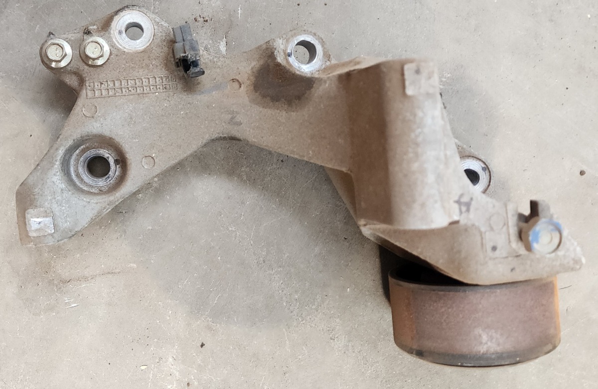 GO 1.2 ALTERNATOR BRACKET