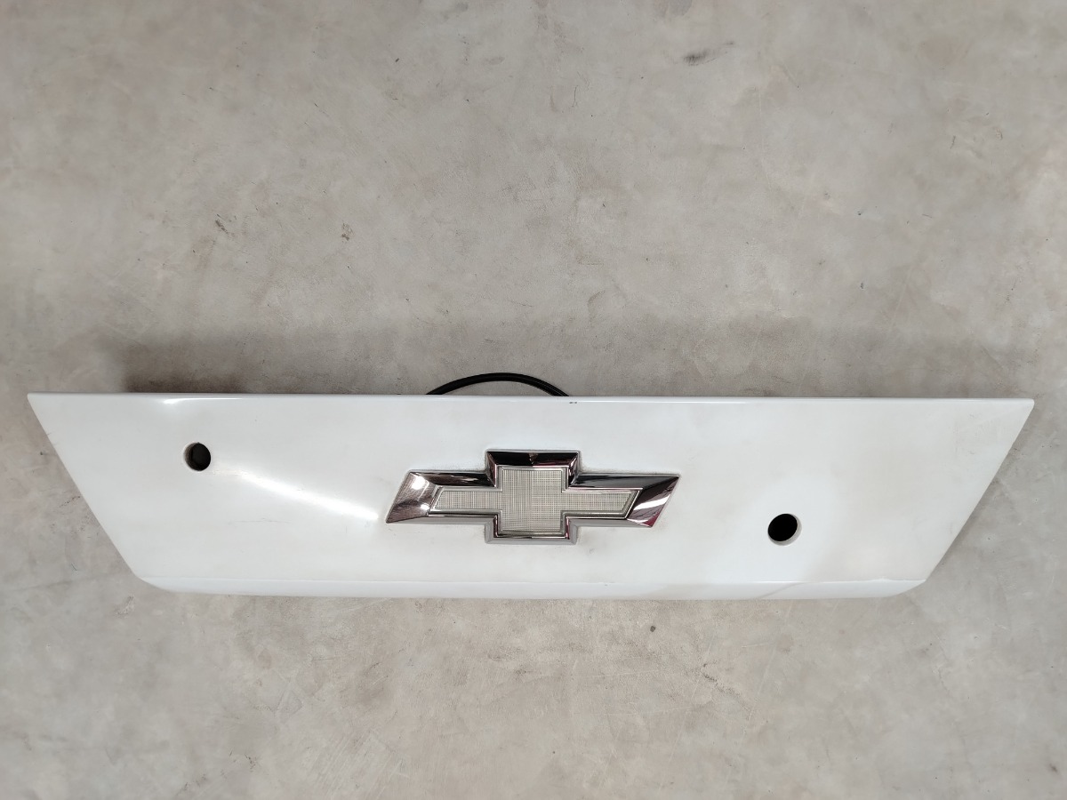 CHEV SPARK BOOT MOULDING