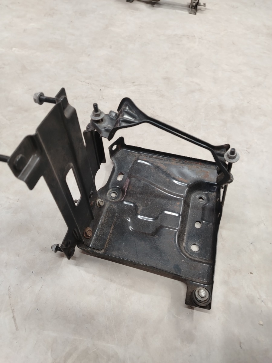 CHEV SPARK BATTERY BRACKET