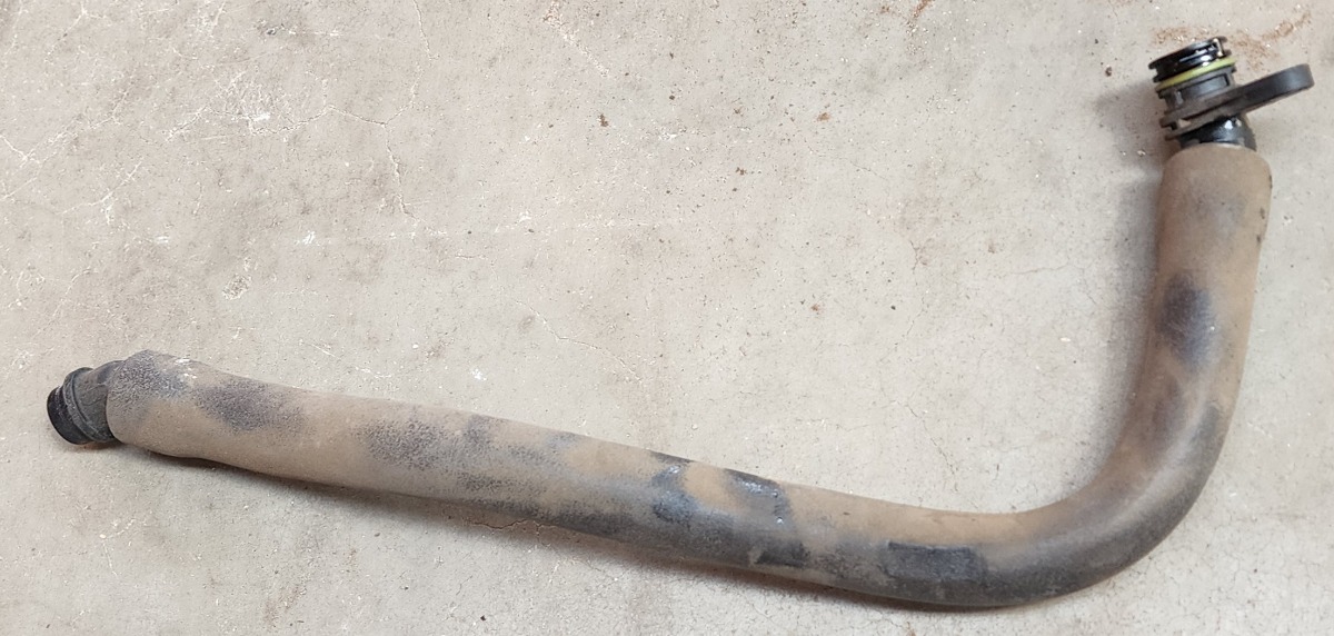 W205 264 BLEED LINE