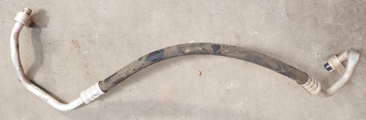 W205 264 AIRCON PIPE