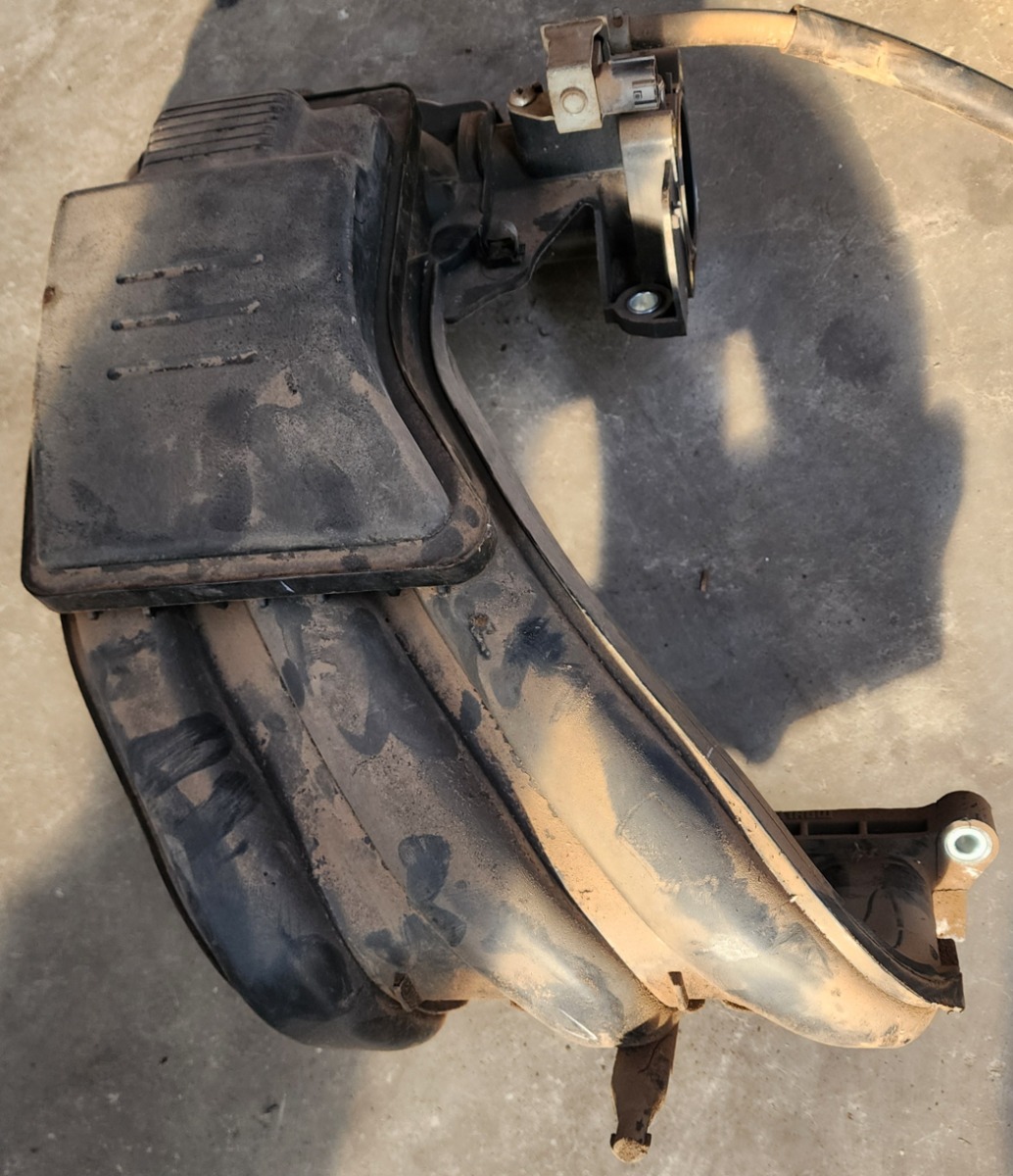 GO 1.2I INTAKE MANIFOLD