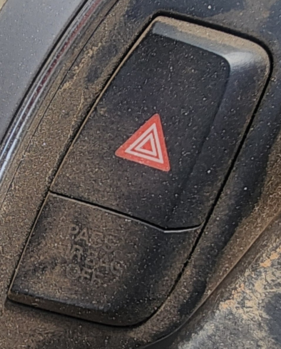 A4 B8 HAZARD SWITCH