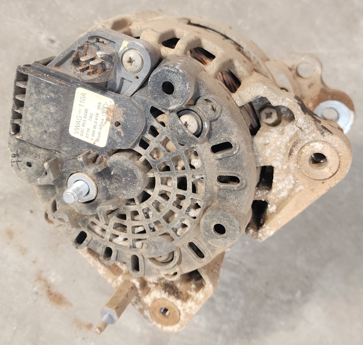 POLO CLP ALTERNATOR