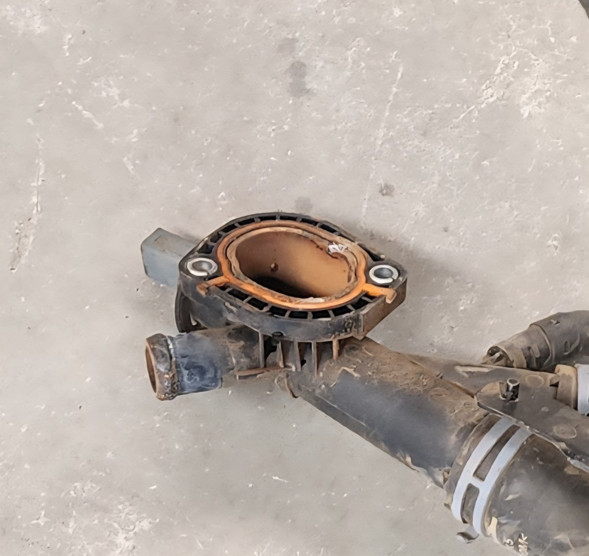 POLO CWX WATER FLANGE