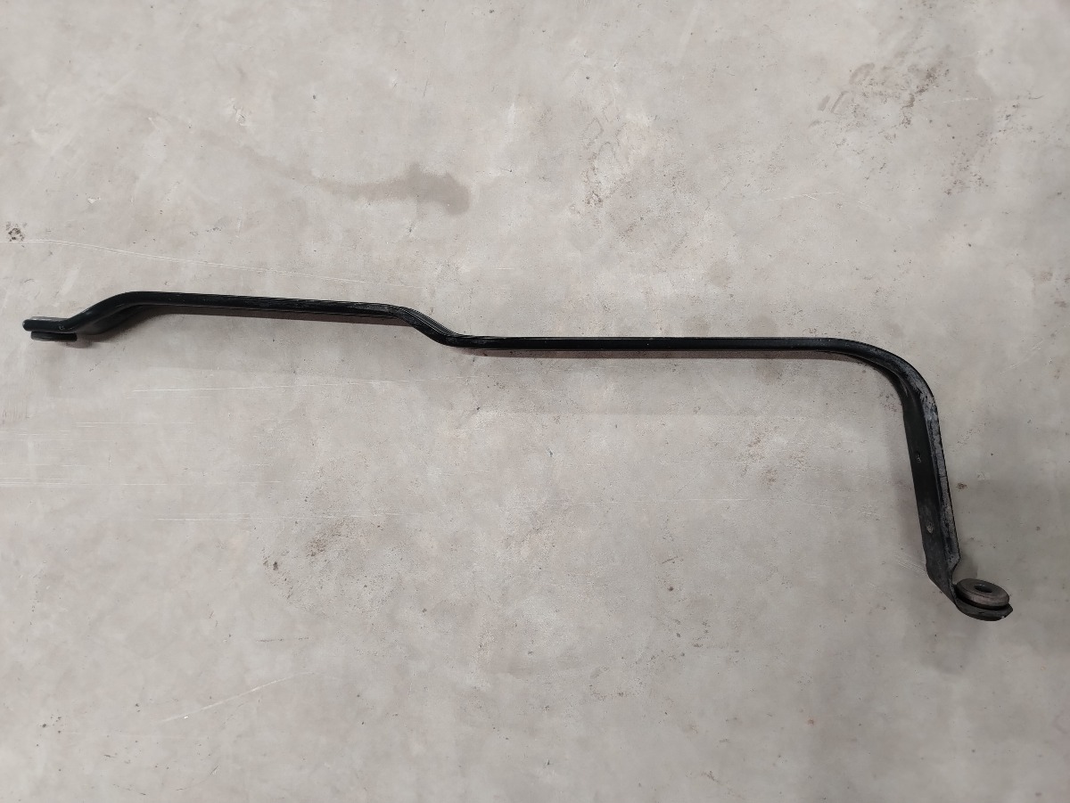 2017 BMW 320I F30 FEUL TANK EXTENSION BRACKET