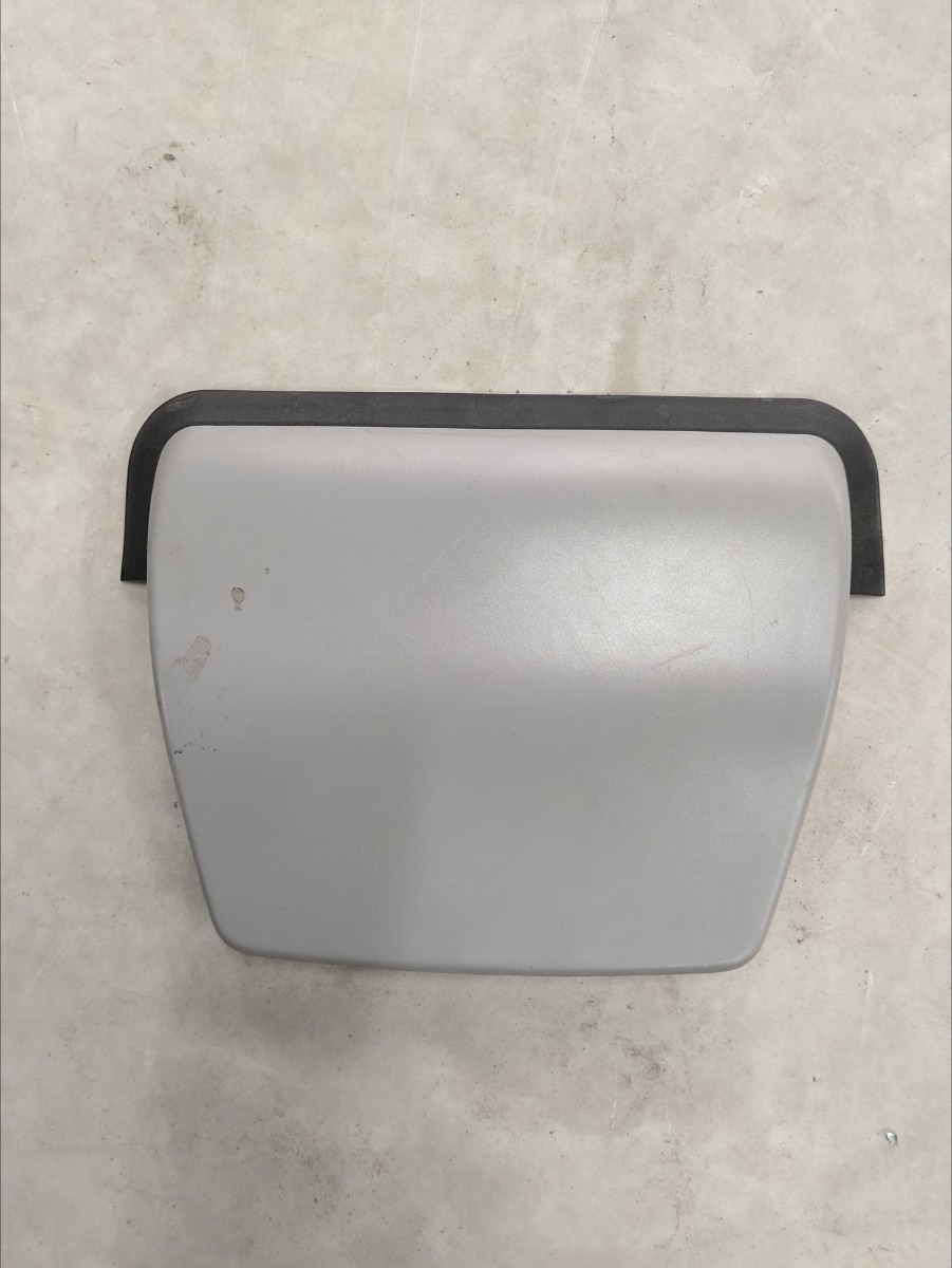 2017 BMW 320I F30 THIRD BRAKE LIGHT COVER