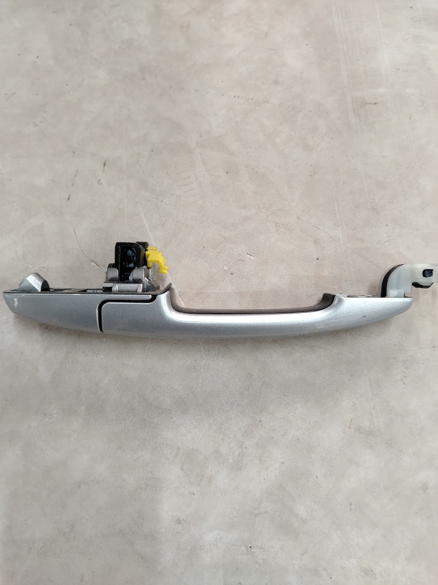 2025 TOYOTA STARLET CROSS 1.5XS DOOR OUTER DOOR HANDLE R/R